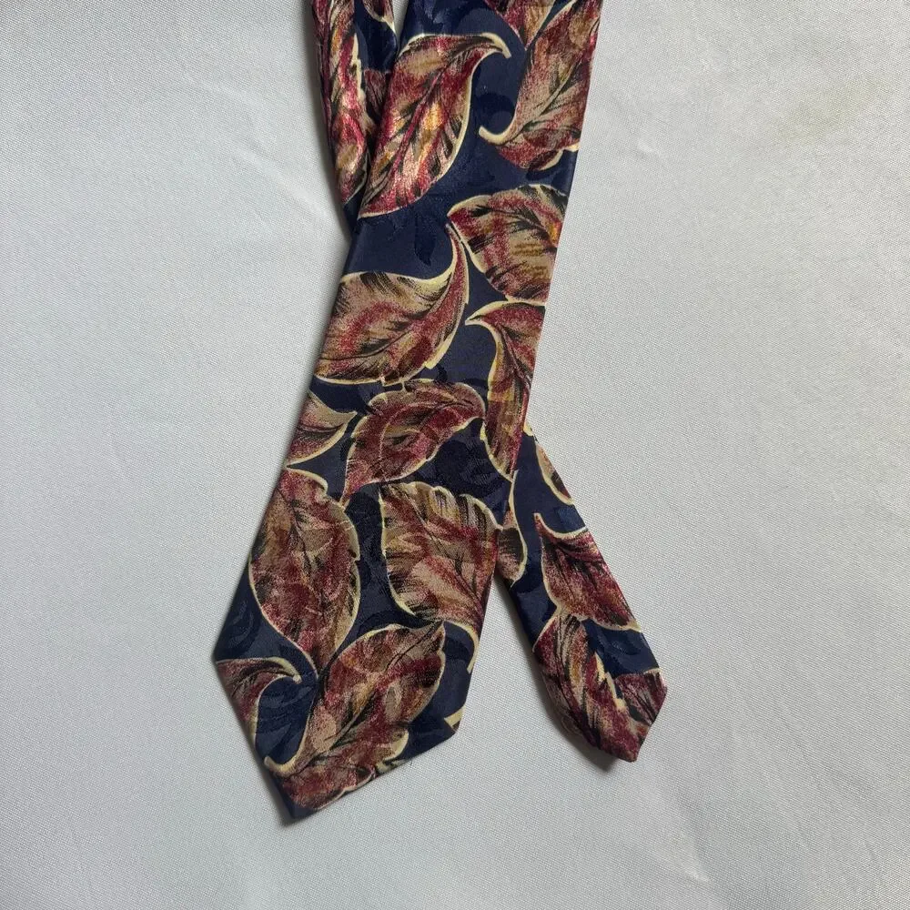 Vintage Guy Laroche Cravate Tie Made in USA Abstract Leaf Motif Designer Necktie